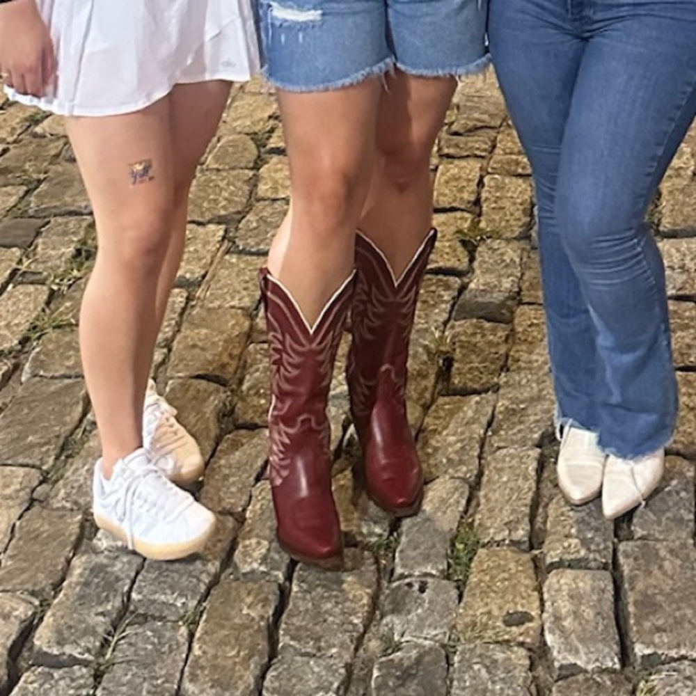 The Annie Tecovas Burgundy Heeled Boots with White Stitching - Picture 5 of 5